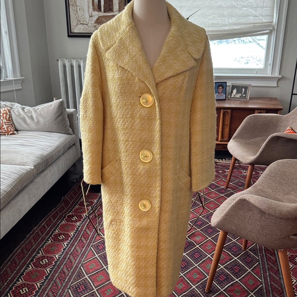 Vintage 60s style yellow textured coat